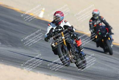 media/Nov-15-2024-CVMA Friday Practice (Fri) [[b142d29251]]/4-Group 4 and Trackday/Session 2 (Turn 10)/